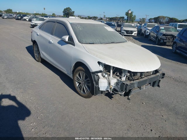 2017 TOYOTA CAMRY SE