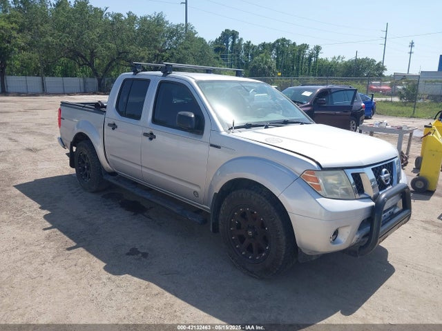 2014 NISSAN FRONTIER S