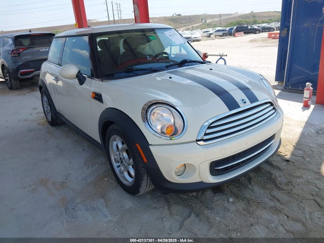 2012 MINI COOPER 
