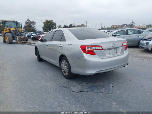 2014 TOYOTA CAMRY LE