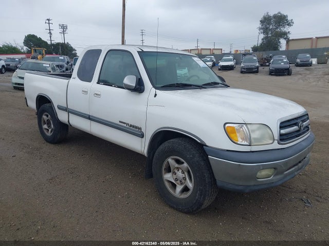 2002 TOYOTA TUNDRA SR5 V8