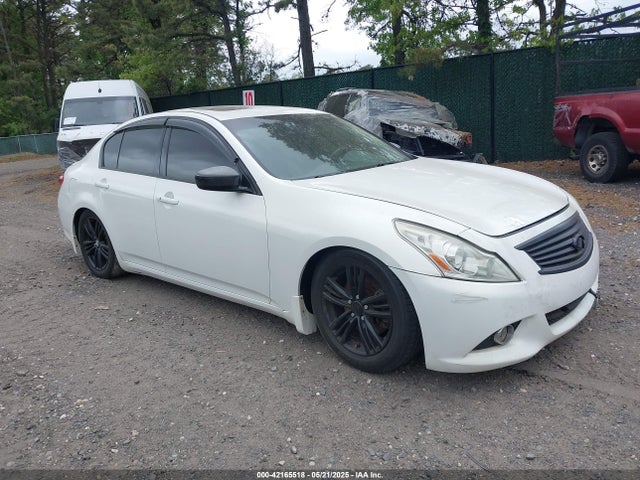 2013 INFINITI G37 