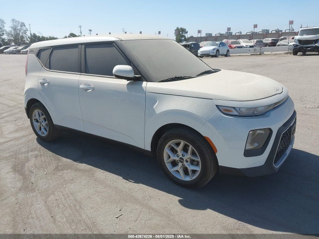 2022 KIA SOUL LX
