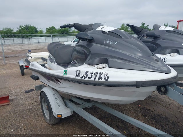 2004 YAMAHA WAVERUNNER XLT1200 