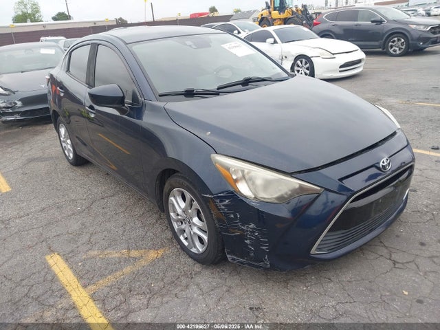 2018 TOYOTA YARIS 