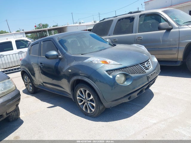 2011 NISSAN JUKE SV