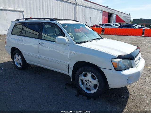 2004 TOYOTA HIGHLANDER LIMITED V6