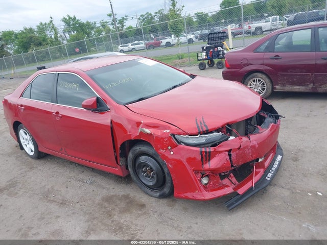 2013 TOYOTA CAMRY SE