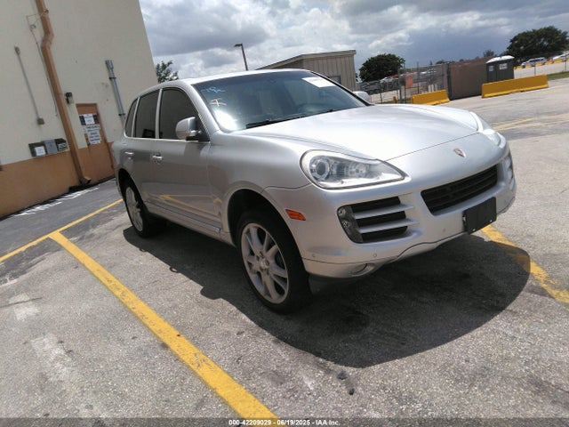 2010 PORSCHE CAYENNE 