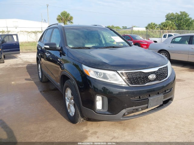 2014 KIA SORENTO LX