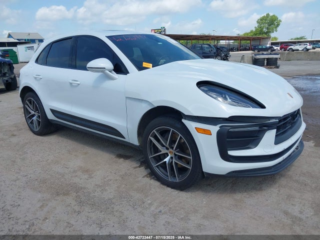 2024 PORSCHE MACAN T