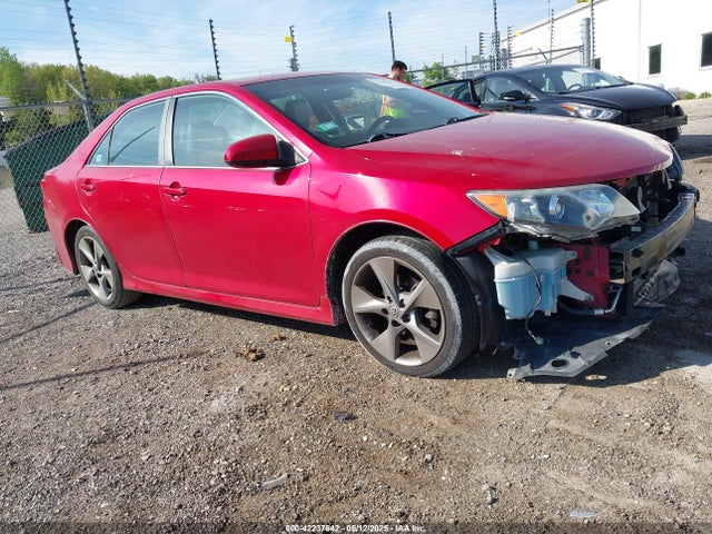 2014 TOYOTA CAMRY SE SPORT