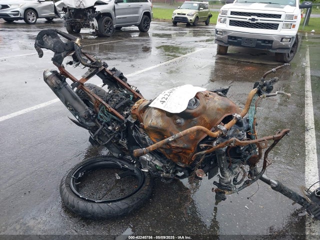 2013 SUZUKI DL650 A