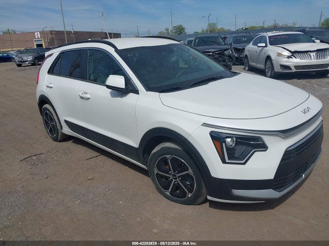 2023 KIA NIRO EX