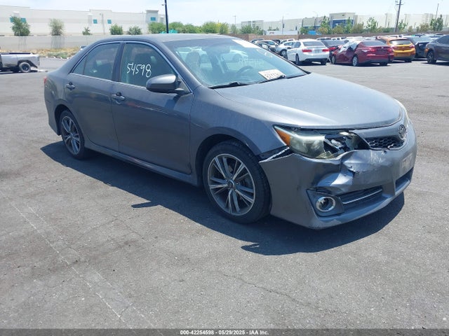 2012 TOYOTA CAMRY SE