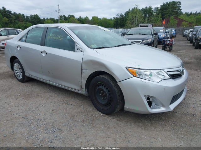 2013 TOYOTA CAMRY LE