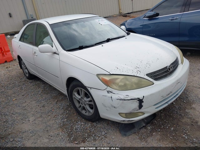 2004 TOYOTA CAMRY XLE
