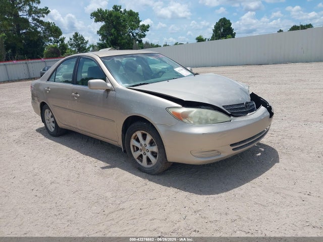 2002 TOYOTA CAMRY XLE