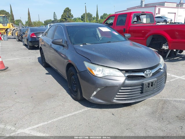 2016 TOYOTA CAMRY LE