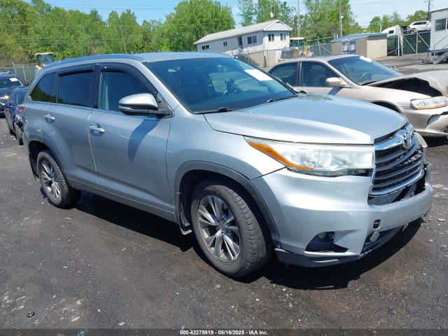 2015 TOYOTA HIGHLANDE XLE V6