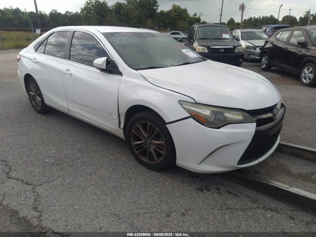 2016 TOYOTA CAMRY SE