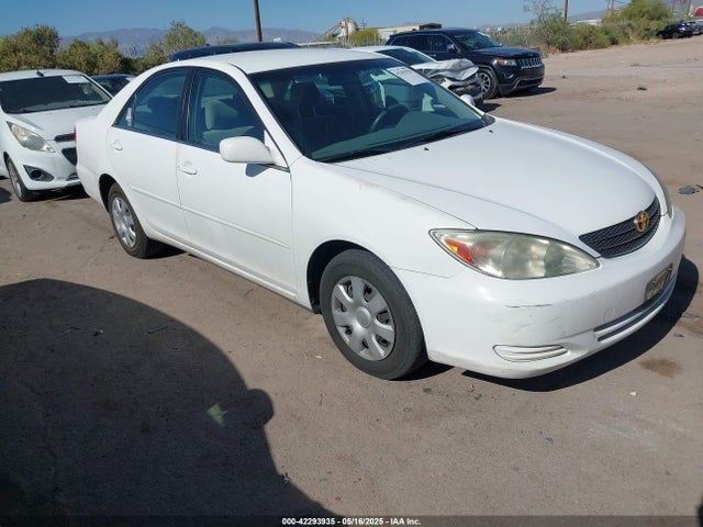 2004 TOYOTA CAMRY LE