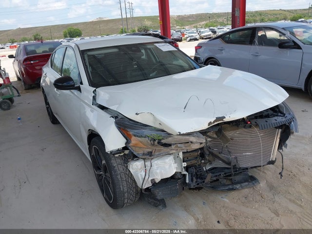 2023 NISSAN ALTIMA SR FWD