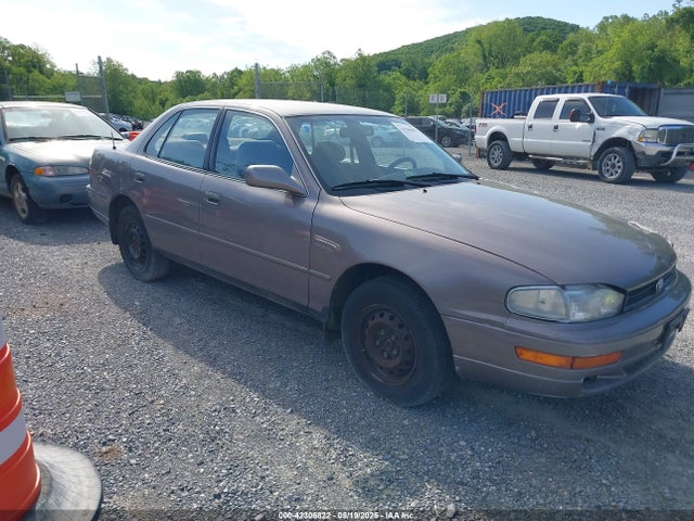 1994 TOYOTA CAMRY LE