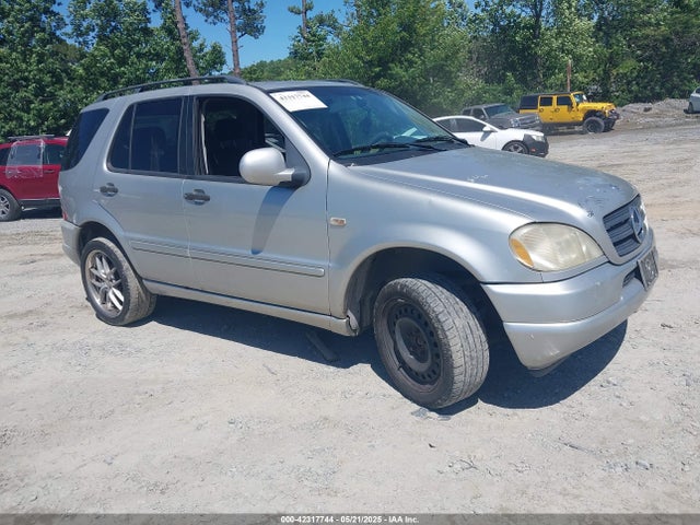 2000 MERCEDES-BENZ ML 320 