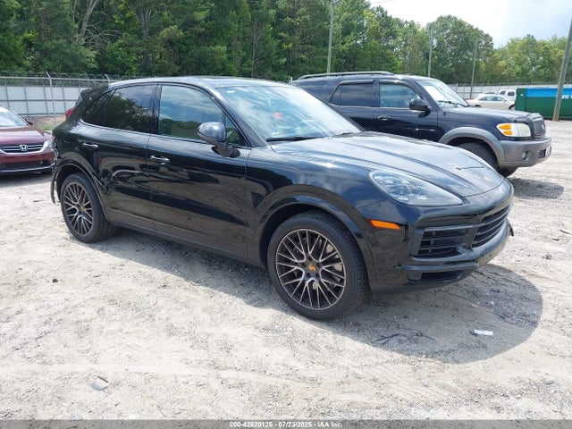 2021 PORSCHE CAYENNE 