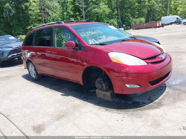 2006 TOYOTA SIENNA XLE
