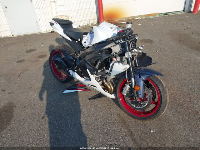 2025 SUZUKI GSX 