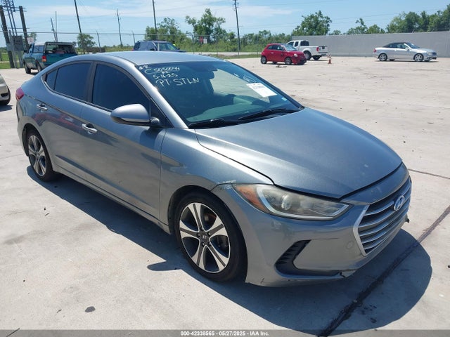 2018 HYUNDAI ELANTRA SE