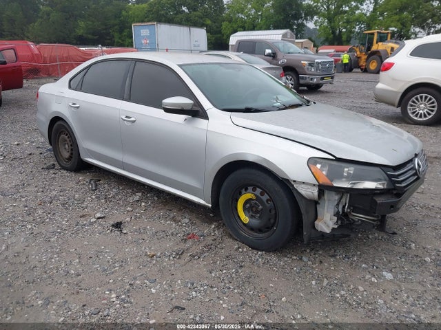 2014 VOLKSWAGEN PASSAT 1.8T S
