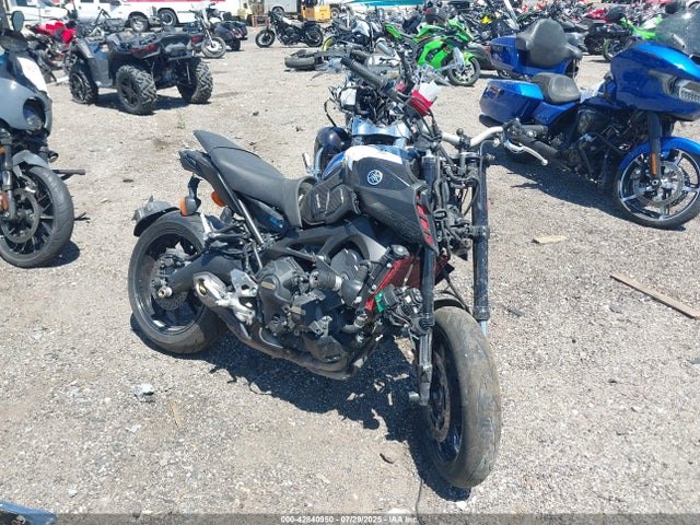 2019 YAMAHA MT09 