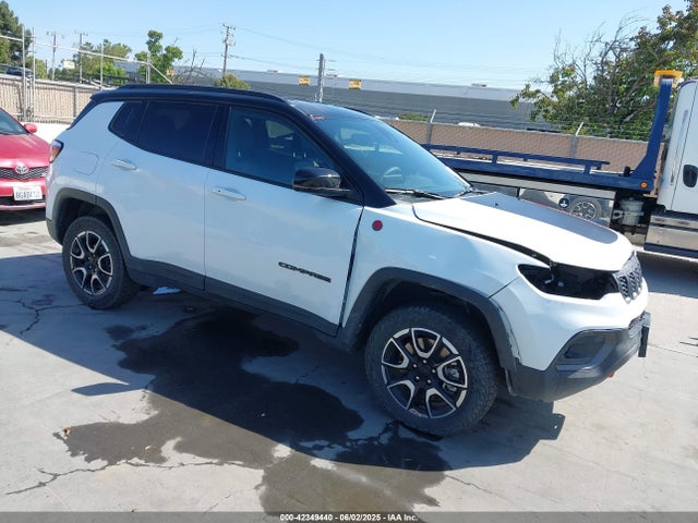 2024 JEEP COMPASS TRAILHAWK 4X4