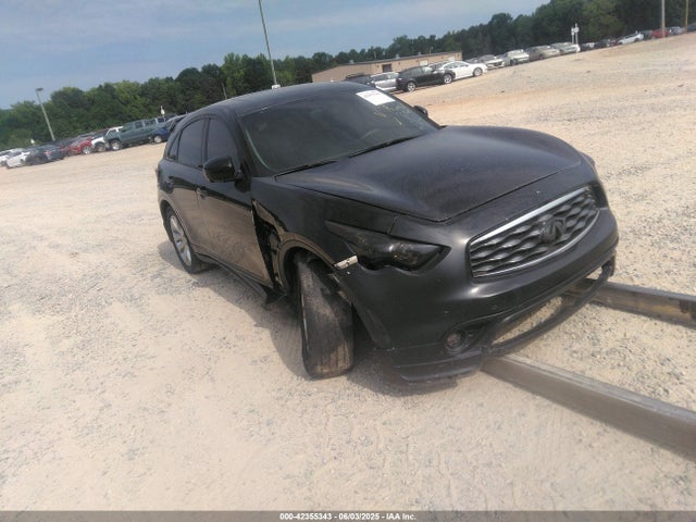 2011 INFINITI FX35 