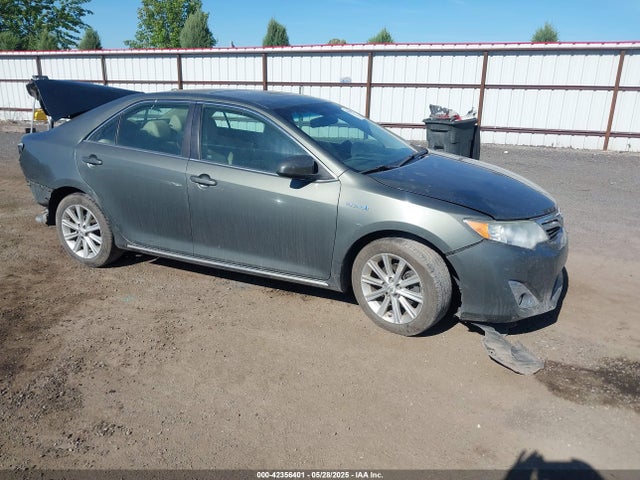 2012 TOYOTA CAMRY LE/XLE