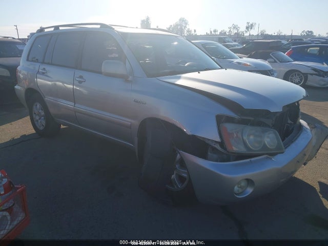 2002 TOYOTA HIGHLANDER 