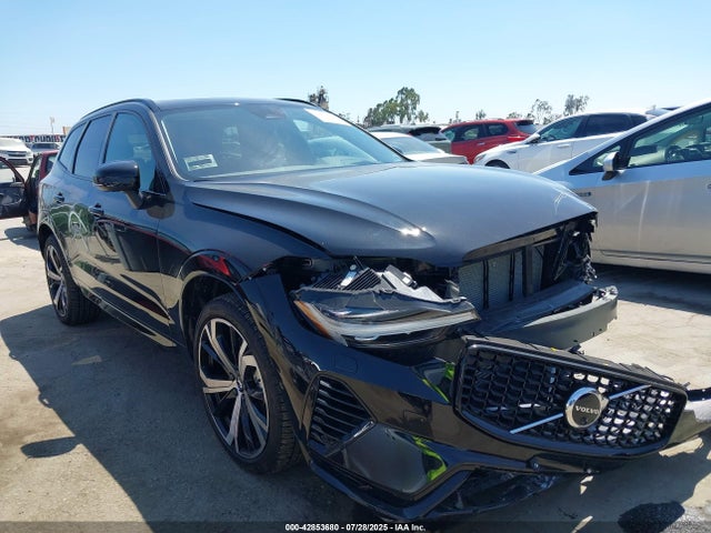 2025 VOLVO XC60 T8 ULTRA