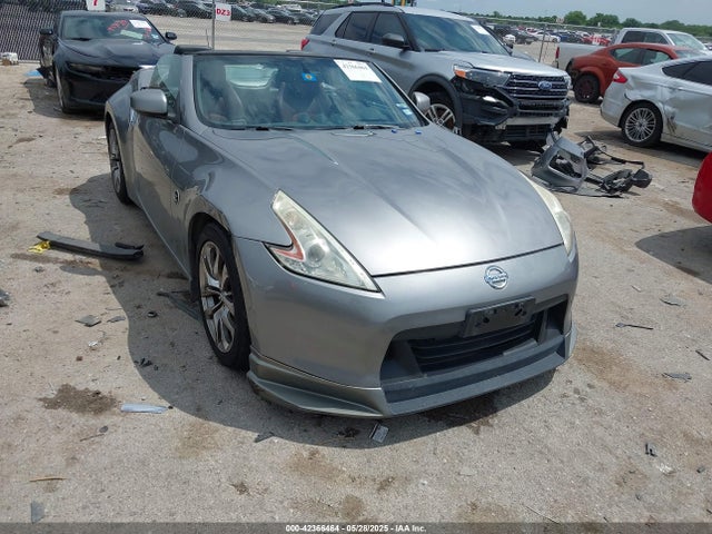 2010 NISSAN 370Z TOURING