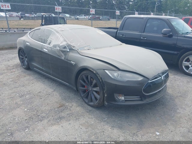 2015 TESLA MODEL S 85D/P85D