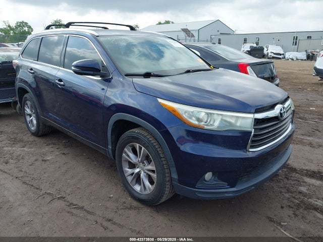 2015 TOYOTA HIGHLANDER XLE