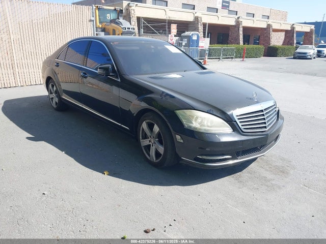 2013 MERCEDES-BENZ S 550 