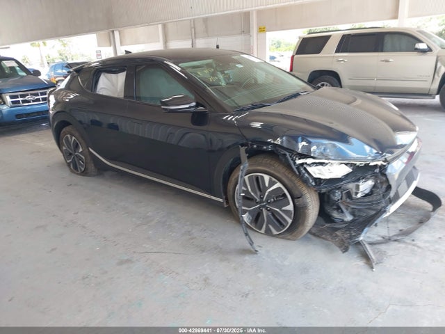 2024 KIA EV6 LIGHT