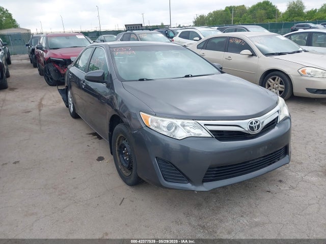 2014 TOYOTA CAMRY LE