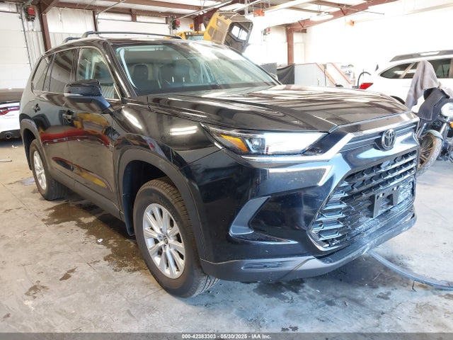 2024 TOYOTA GRAND HIGH XLE