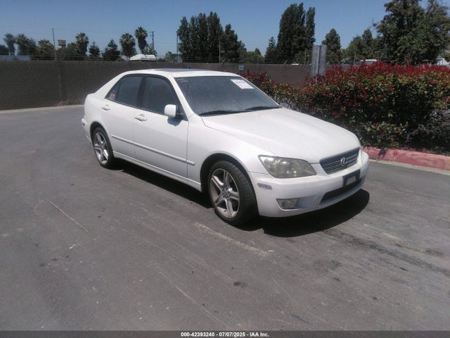 2001 LEXUS IS 
