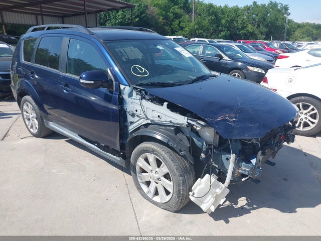 2011 MITSUBISHI OUTLANDER SE