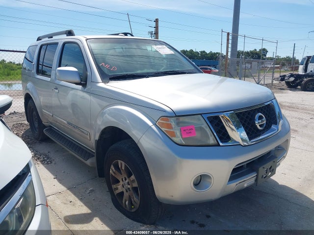2011 NISSAN PATHFINDER SILVER